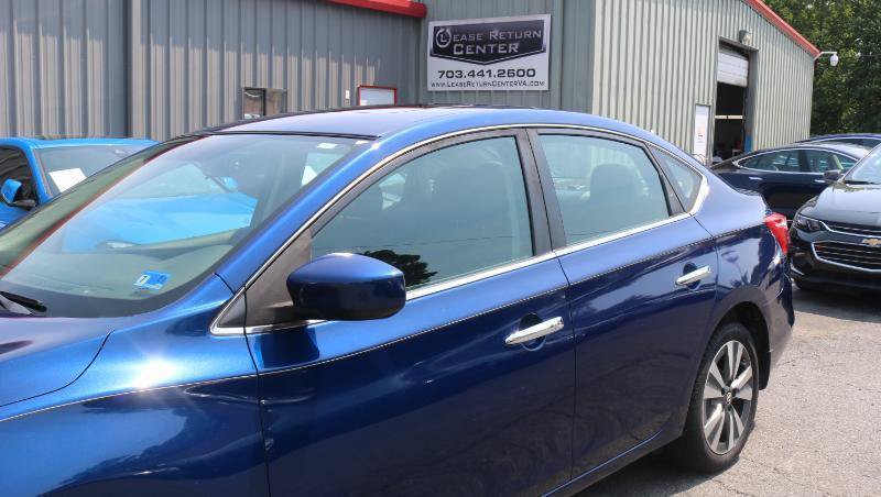 Used 2019 Nissan Sentra SV w/ Special Edition Package FWD image 4