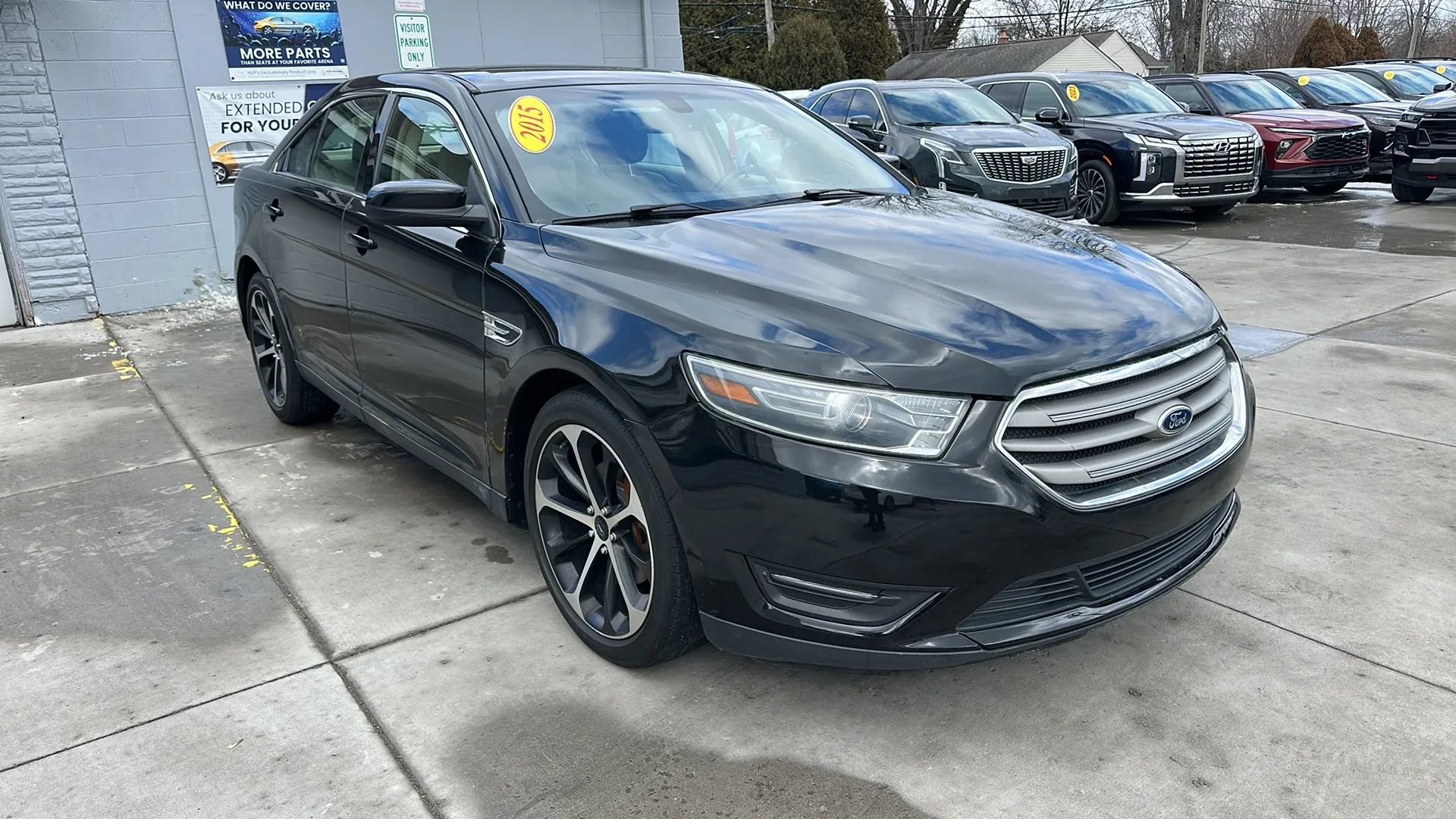 Used 2015 Ford Taurus SEL w/ Equipment Group 201A image 3