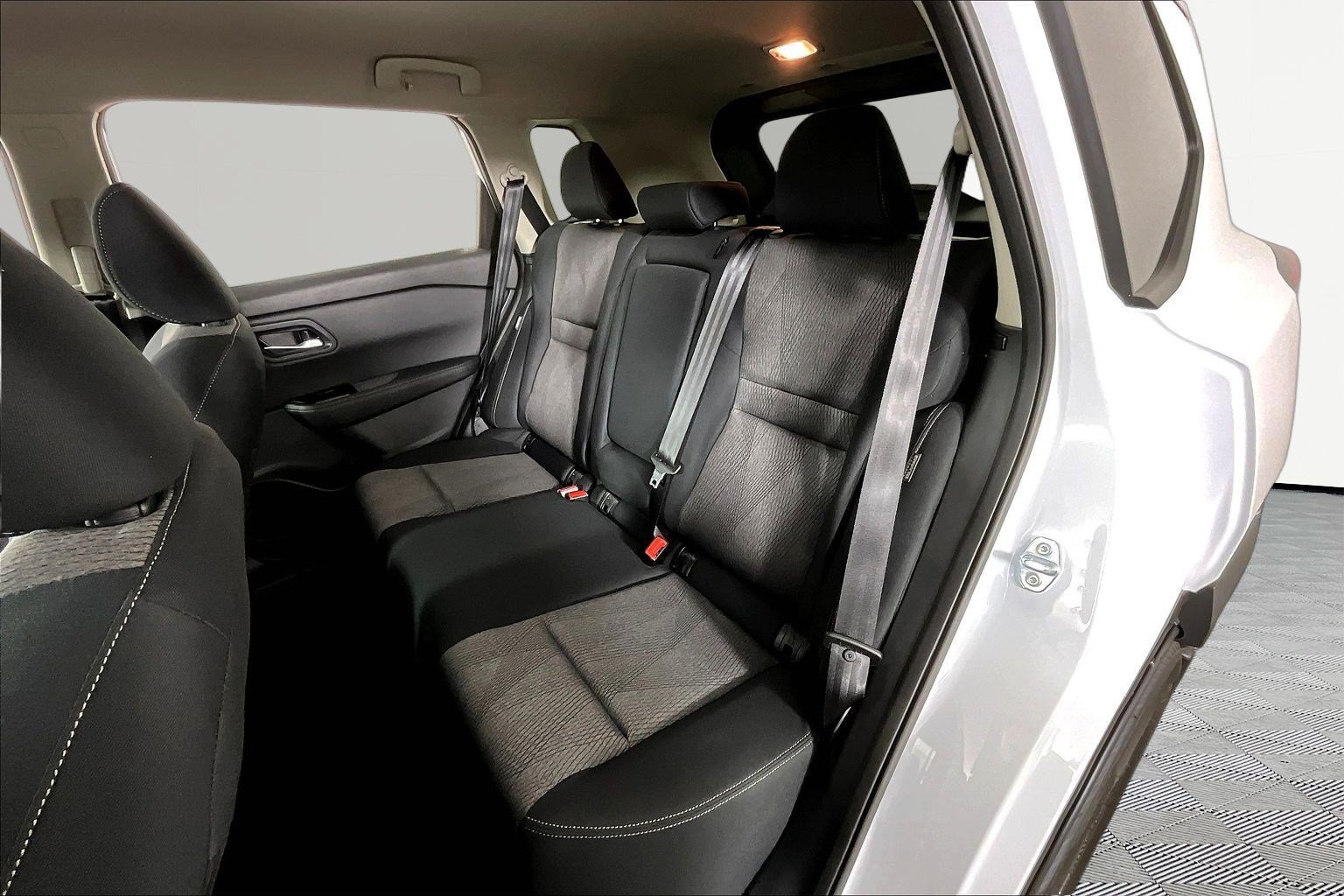 New 2026 Nissan Rogue SV w/ Cold Weather Package AWD/4WD image 17