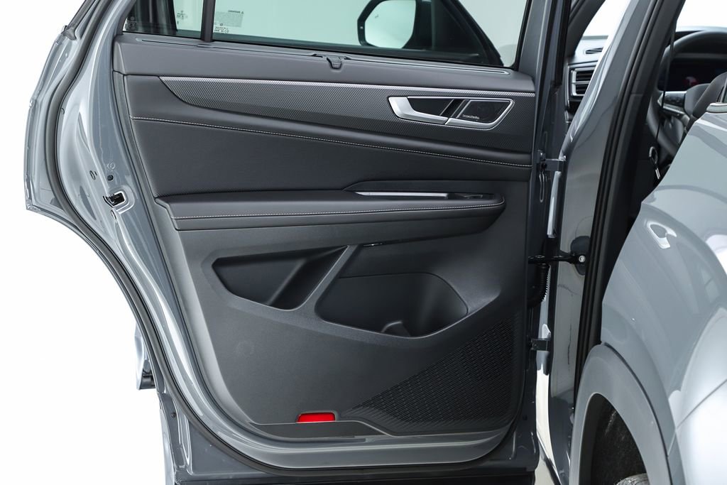 New 2026 Volkswagen Atlas Cross Sport SEL Premium R-Line image 17