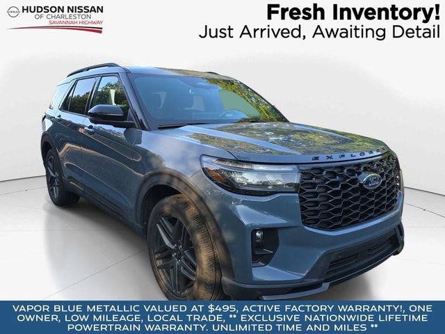 Used 2025 Ford Explorer ST RWD image 1