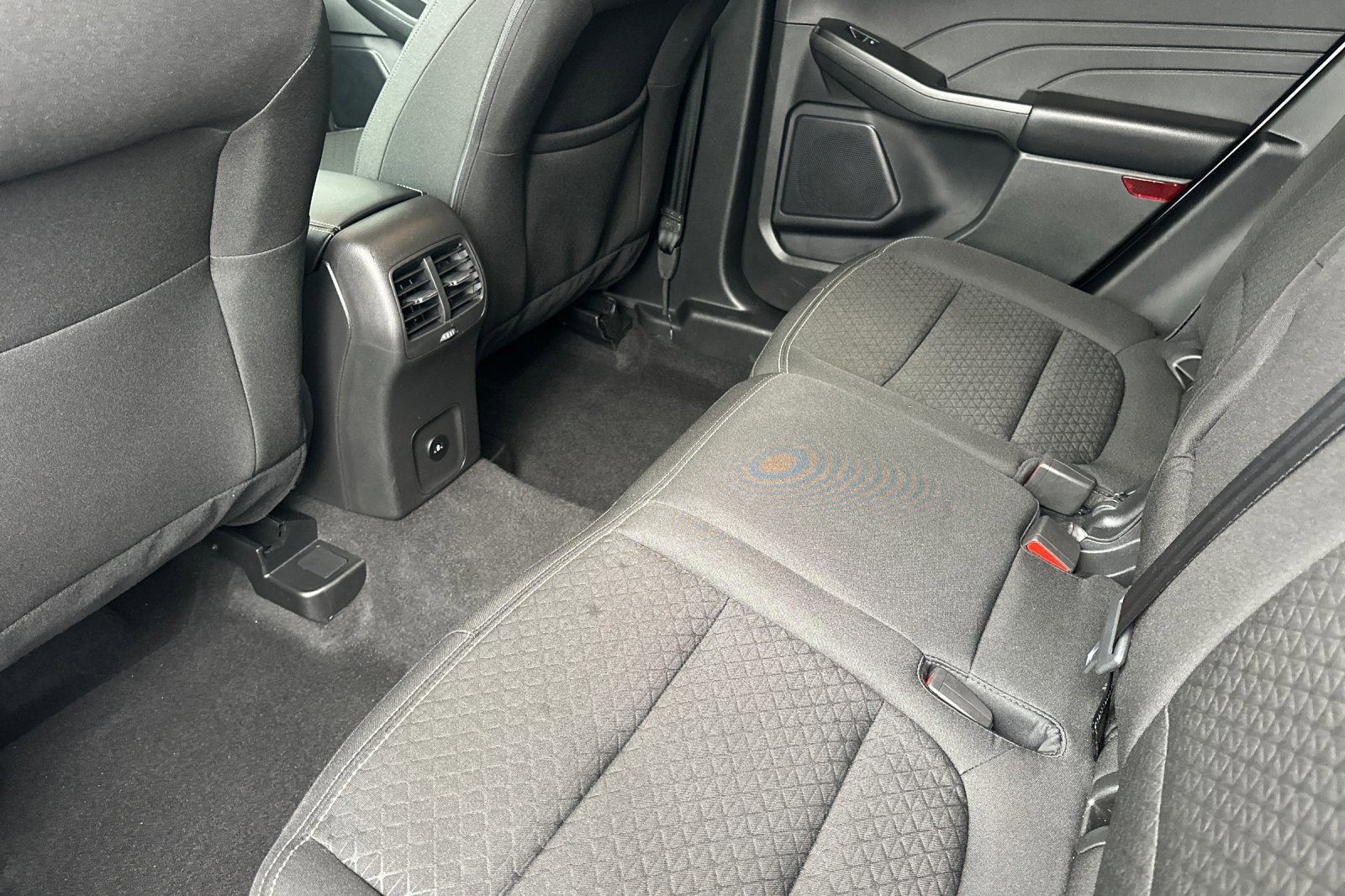 Used 2025 Ford Escape Active image 12