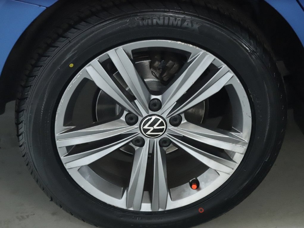 Used 2023 Volkswagen Jetta SE FWD image 12