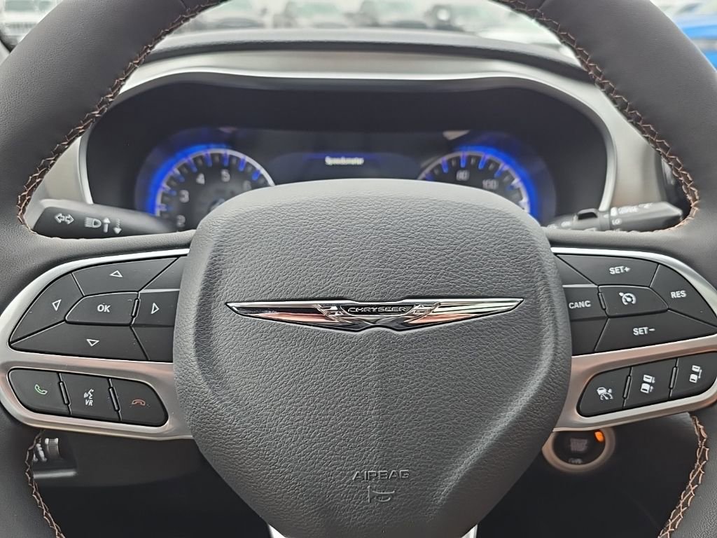 New 2026 Chrysler Pacifica Pinnacle FWD image 19