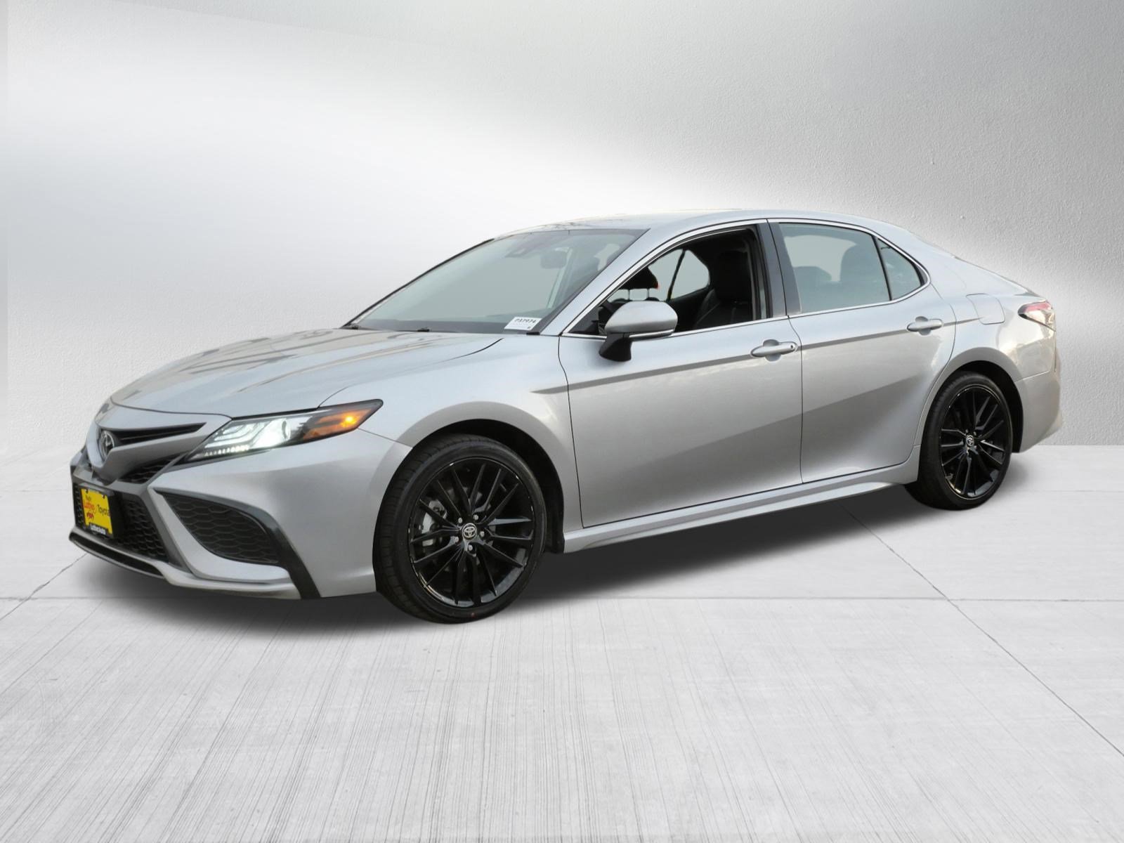 Certified 2024 Toyota Camry XSE FWD image 3