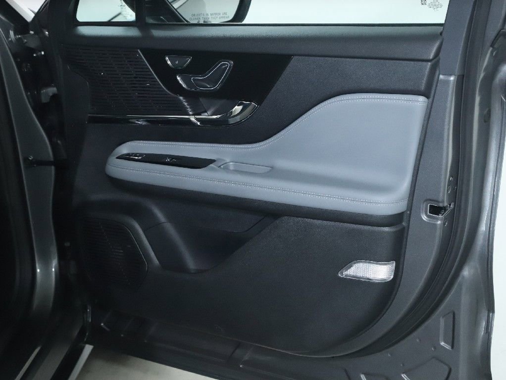 Used 2022 Lincoln Corsair AWD w/ Equipment Group 101A image 31