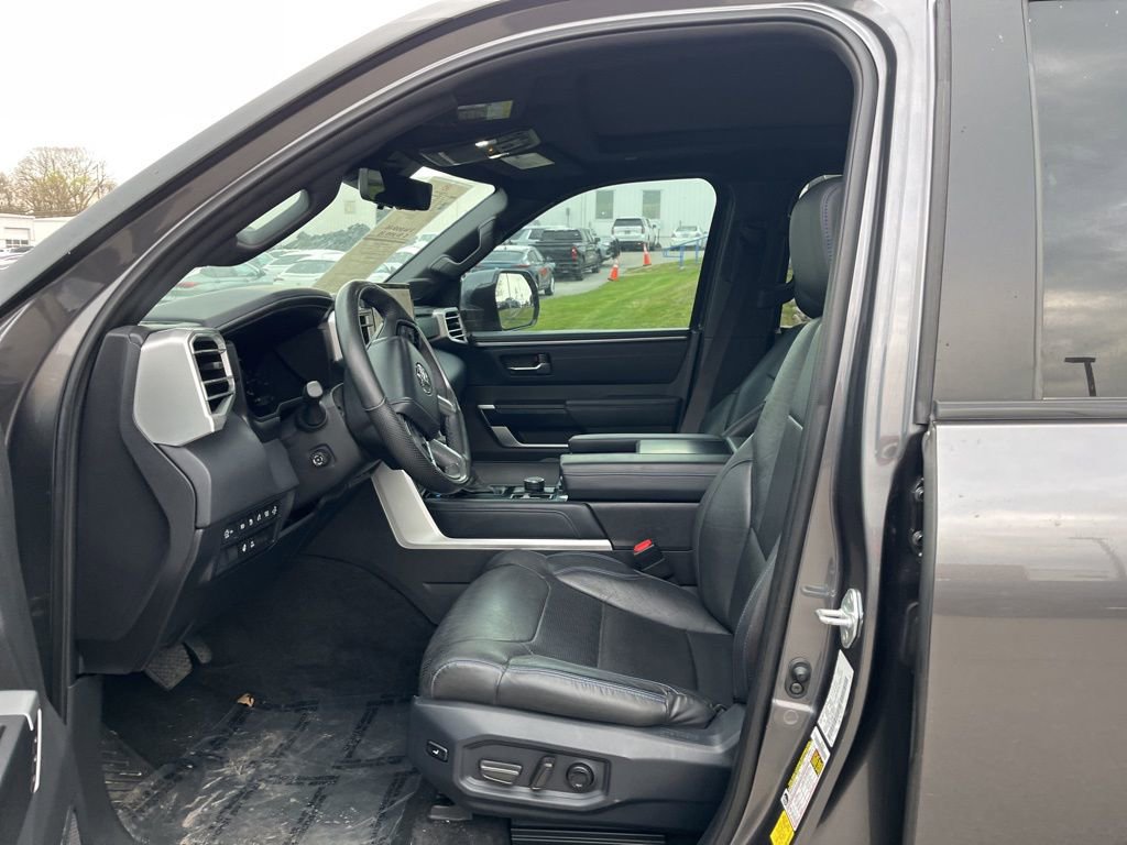 Used 2024 Toyota Tundra Platinum image 6