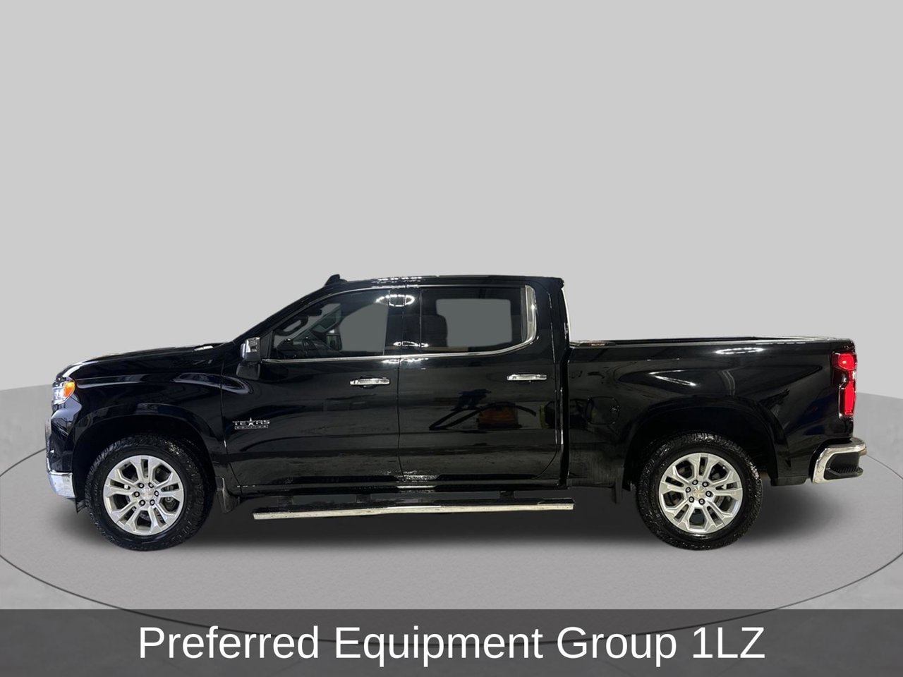 Used 2023 Chevrolet Silverado 1500 LTZ w/ LTZ Premium Texas Edition AWD/4WD image 2