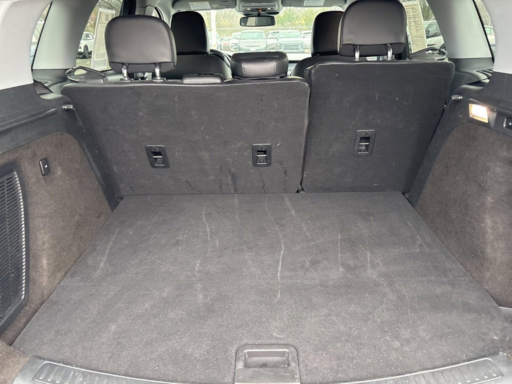 Used 2021 Lincoln Corsair AWD w/ Rear Removable Package Tray image 8