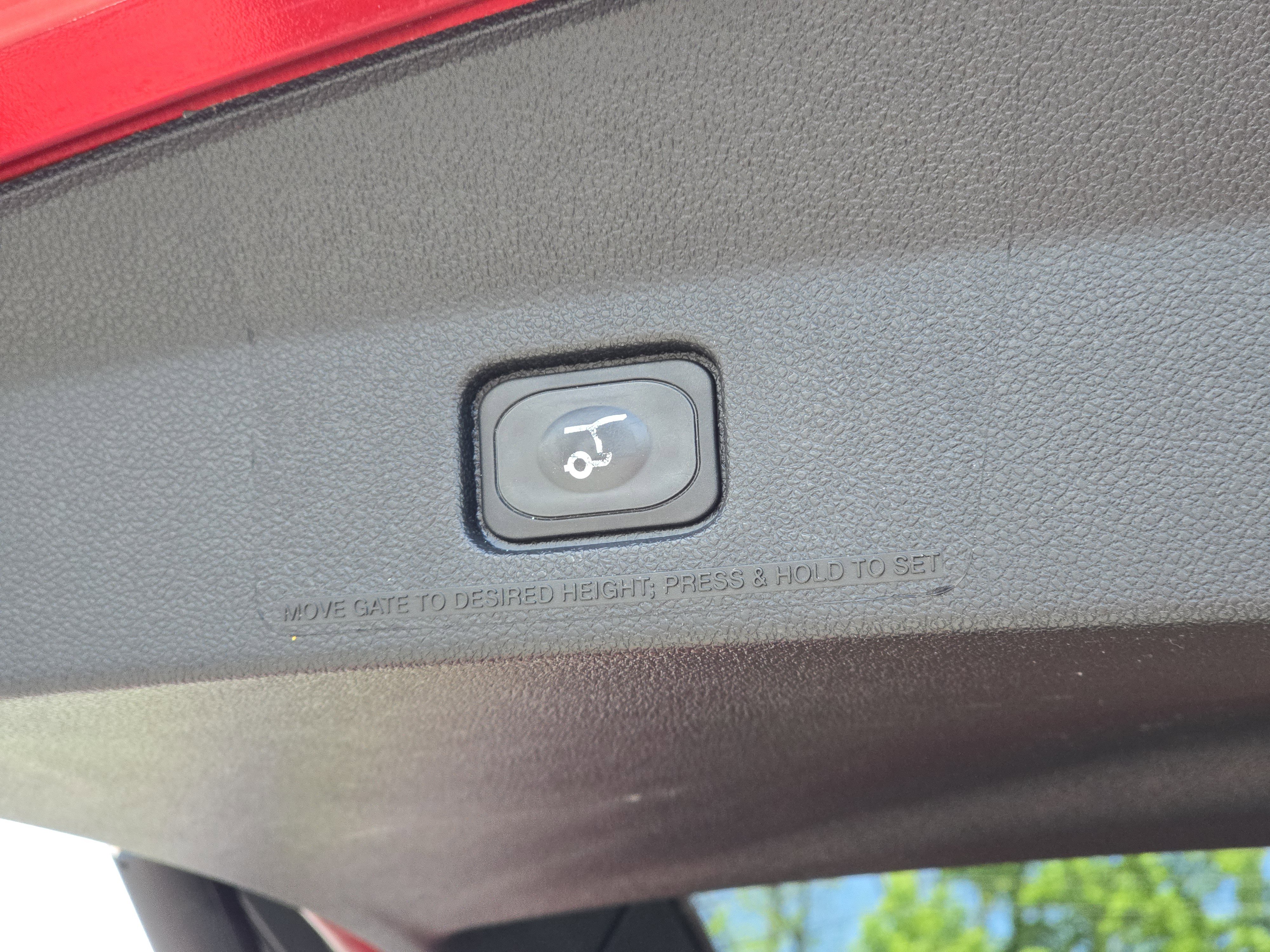 Used 2016 Ford Explorer XLT w/ Equipment Group 202A FWD image 21