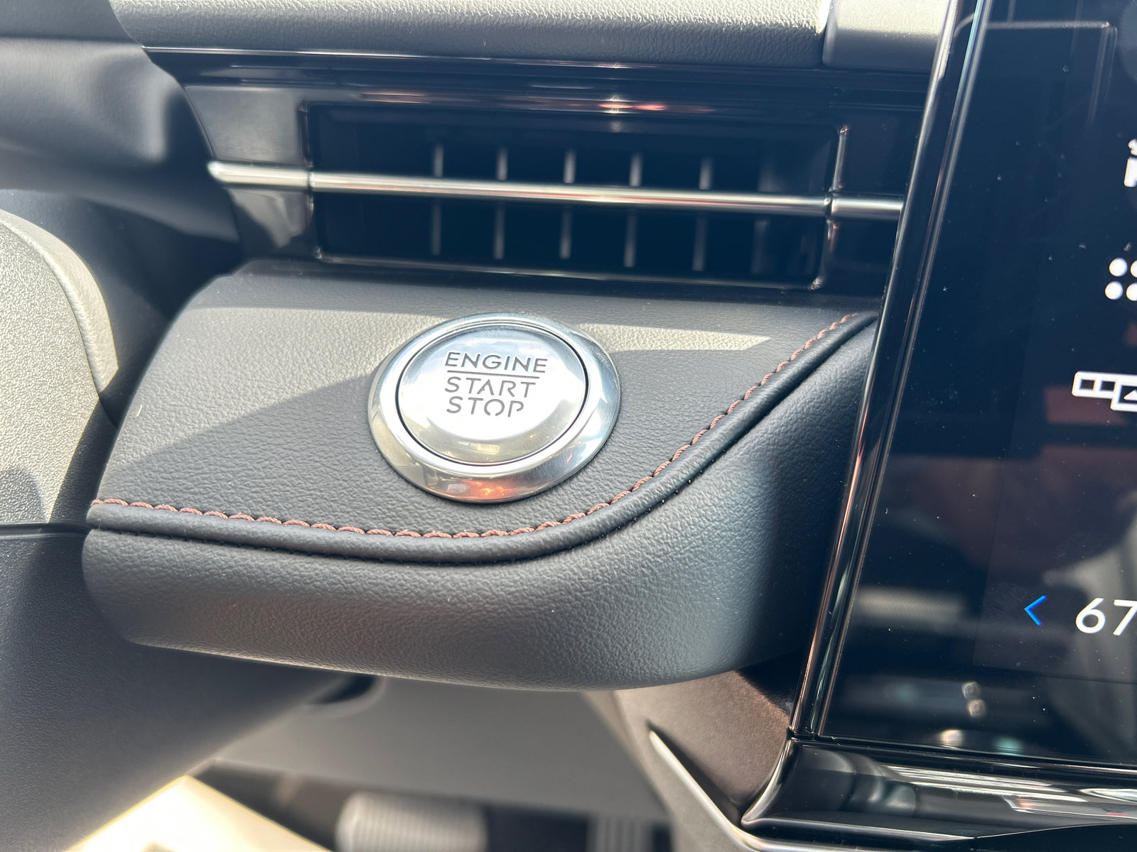 New 2026 Lincoln Nautilus Reserve AWD/4WD image 21