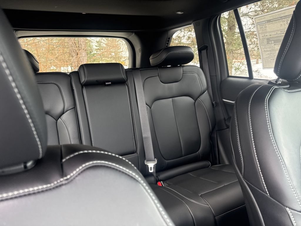 New 2026 Jeep Grand Cherokee Limited w/ Limited Altitude Package AWD/4WD image 54