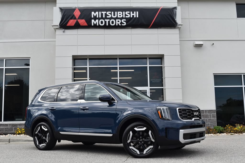 Used 2025 Kia Telluride S