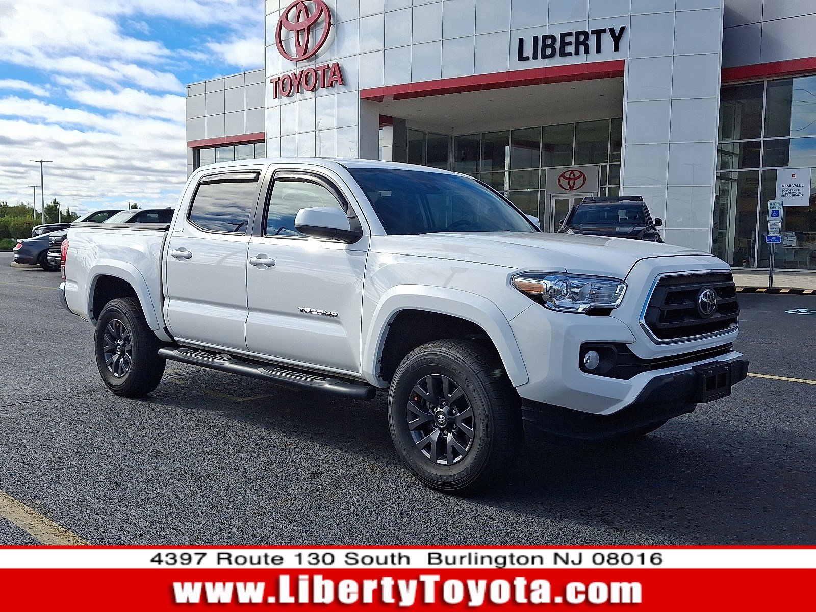Used 2023 Toyota Tacoma SR5 video 1
