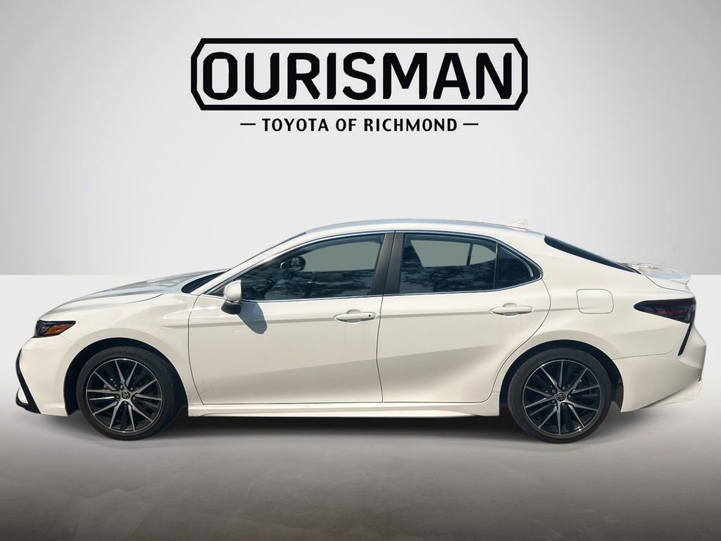 Used 2024 Toyota Camry SE image 8