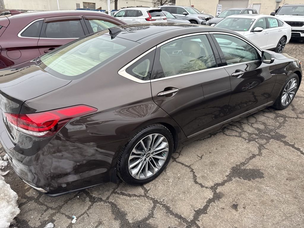 Used 2016 Hyundai Genesis 3.8 w/ Option Group 04 image 4