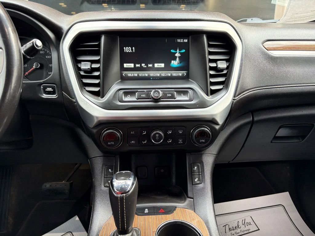 Used 2018 GMC Acadia SLE image 32
