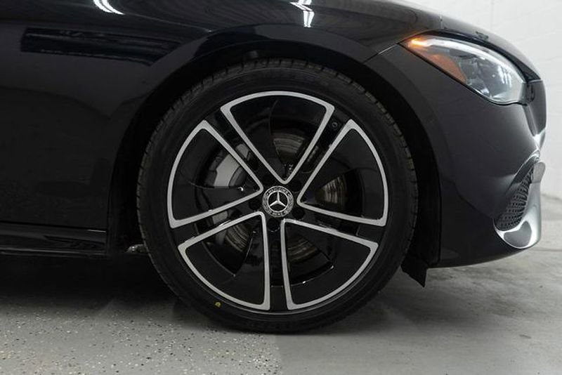 Used 2025 Mercedes-Benz CLE 300 4MATIC Coupe image 36