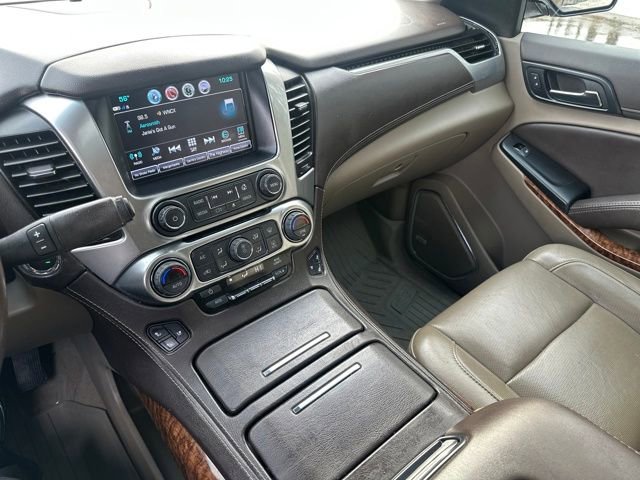 Used 2020 Chevrolet Suburban Premier AWD/4WD image 41