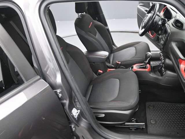 Used 2016 Jeep Renegade Trailhawk AWD/4WD image 19