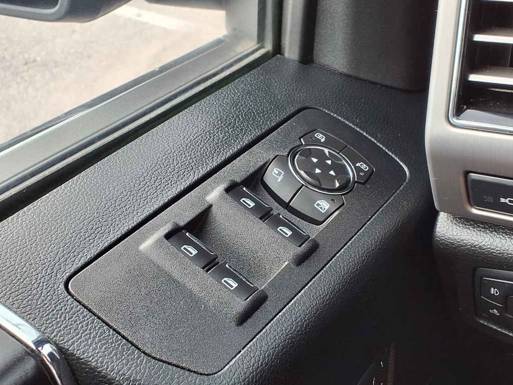 Used 2020 Ford F150 Platinum w/ Technology Package AWD/4WD image 40