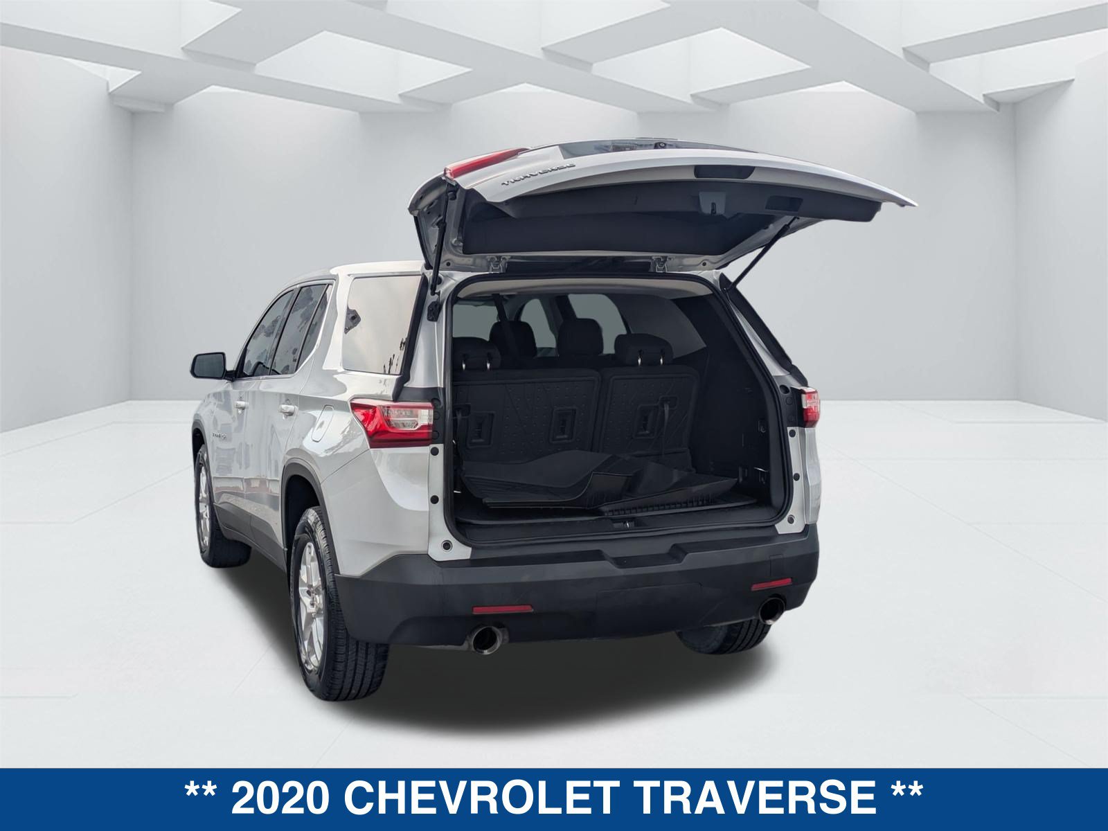 Used 2020 Chevrolet Traverse LS w/ LPO, Floor Liner Package FWD image 14
