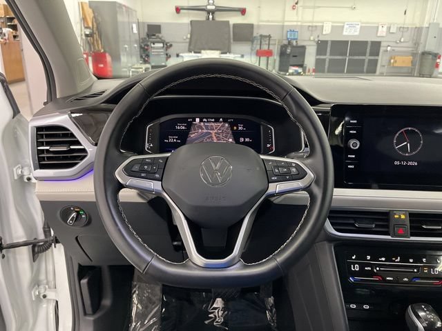 Used 2025 Volkswagen Taos SEL AWD/4WD image 14