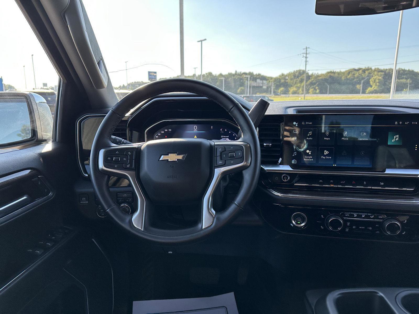 Used 2024 Chevrolet Silverado 1500 LT image 18