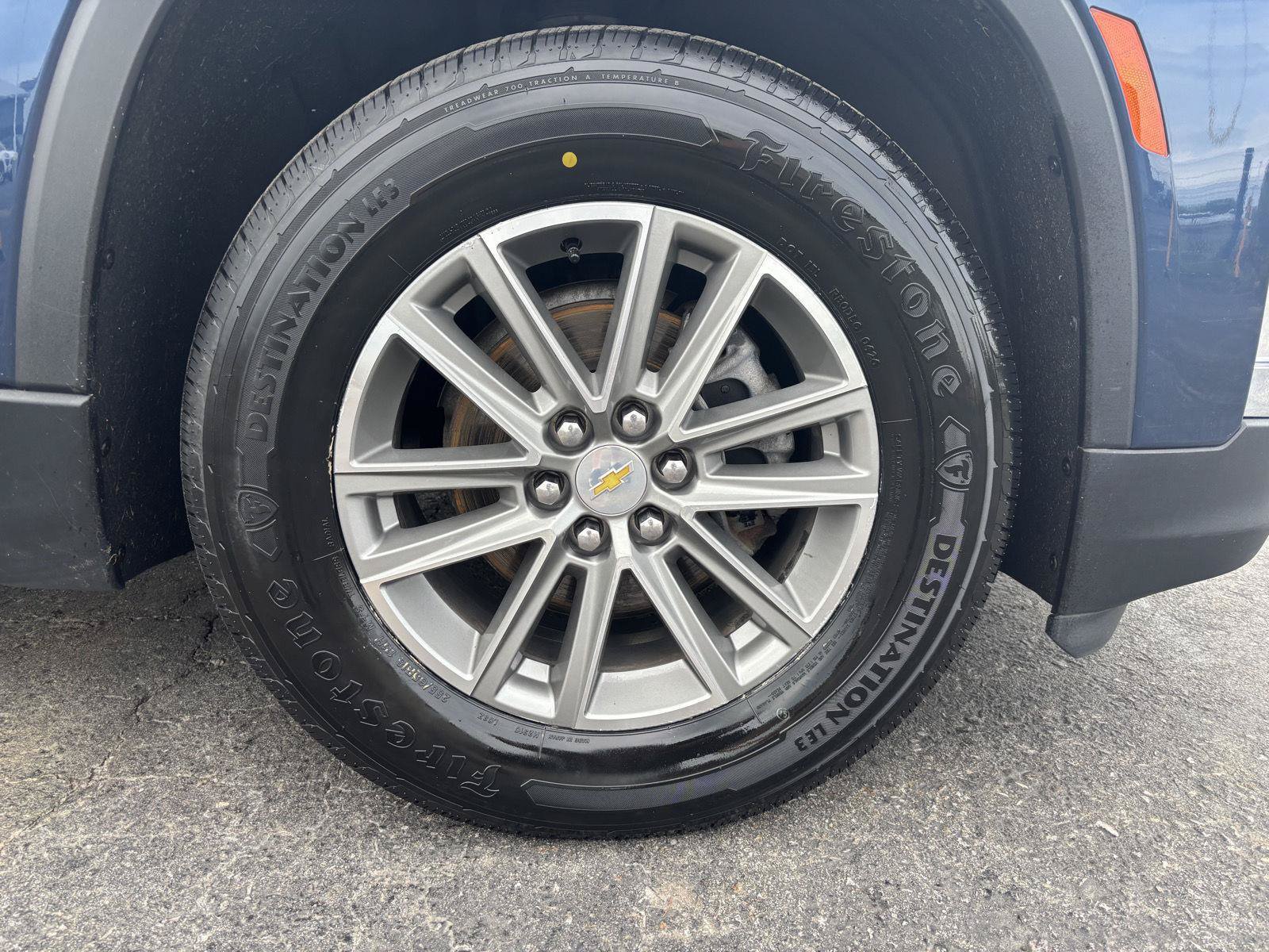 Used 2023 Chevrolet Traverse LT AWD/4WD image 9