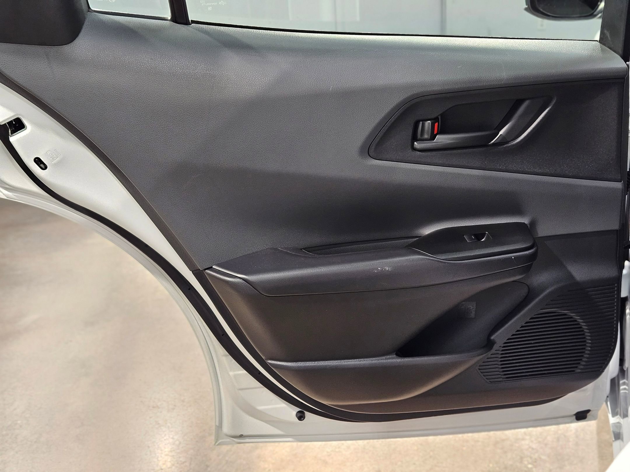 Used 2023 Toyota Prius LE image 33