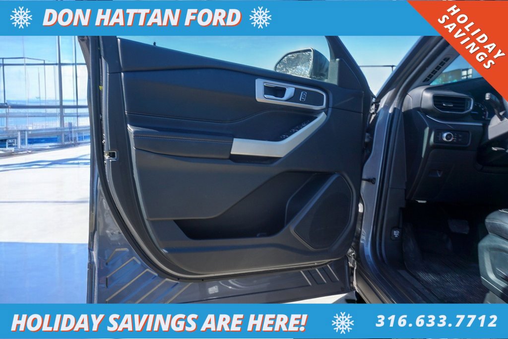 Used 2022 Ford Explorer XLT w/ Equipment Group 202A image 17