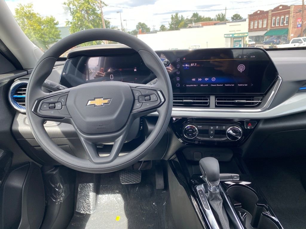 New 2026 Chevrolet Trax LT image 13