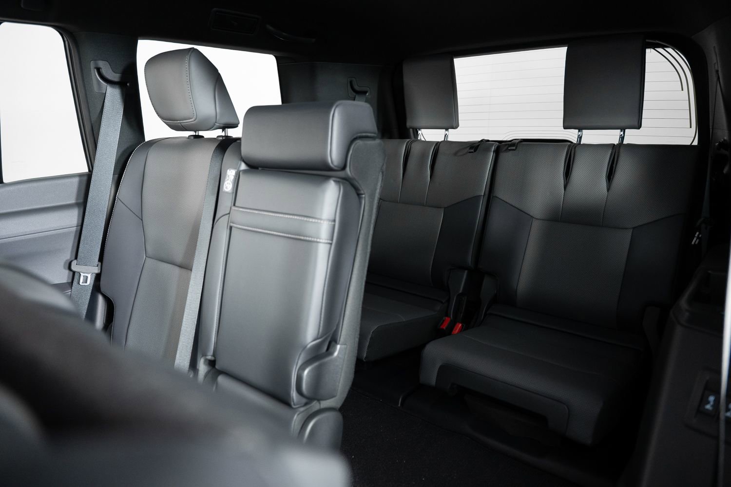 Used 2025 Lexus GX 550 w/ Accessory Package (Z1) AWD/4WD image 18