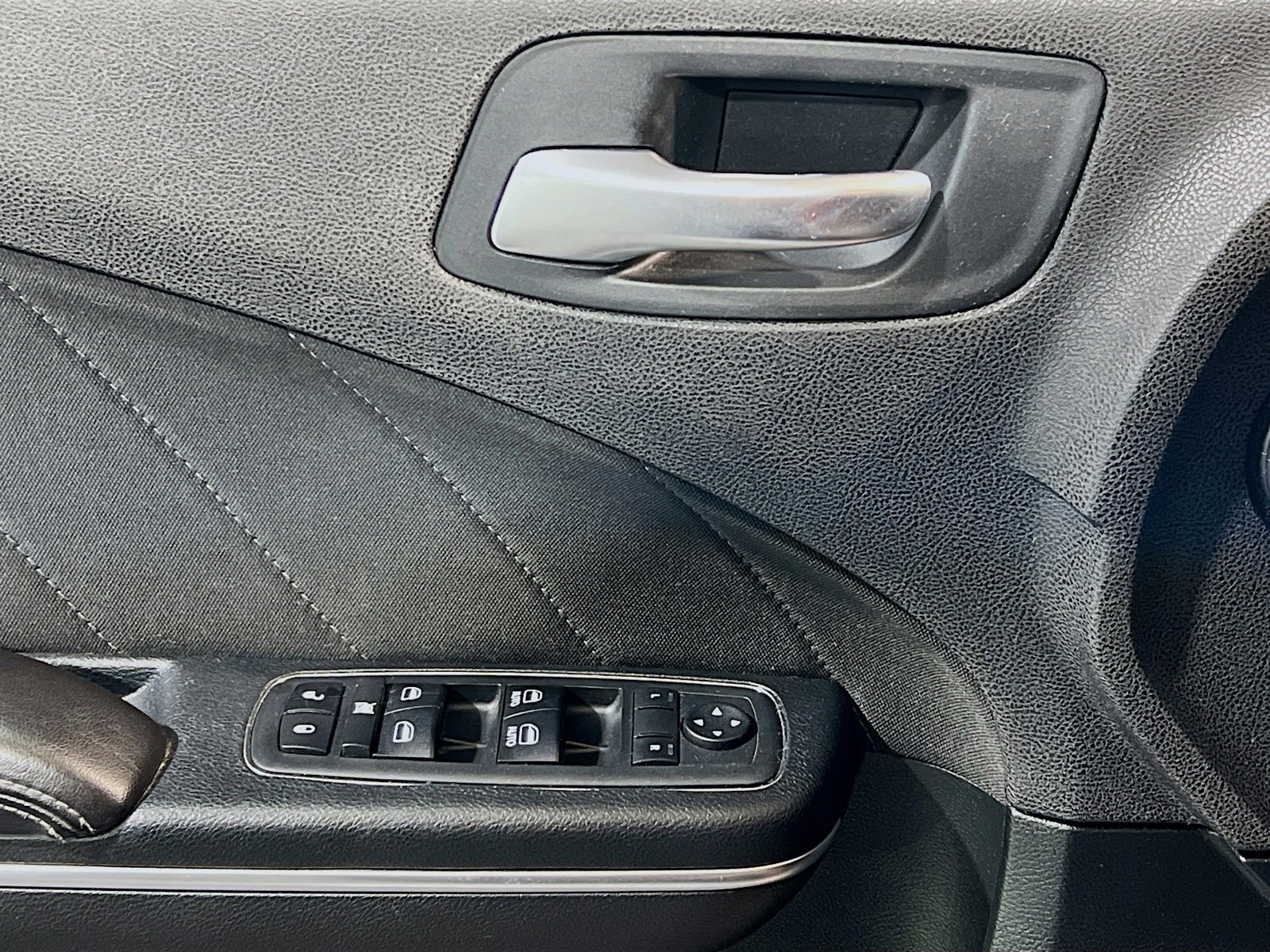 Used 2018 Dodge Charger R/T Scat Pack RWD image 13