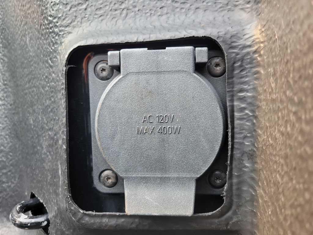 Used 2022 Chevrolet Silverado 1500 LT AWD/4WD image 8