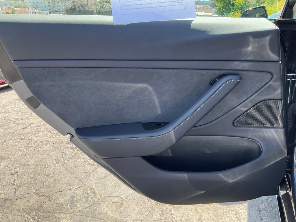 Used 2018 Tesla Model 3 Long Range image 49