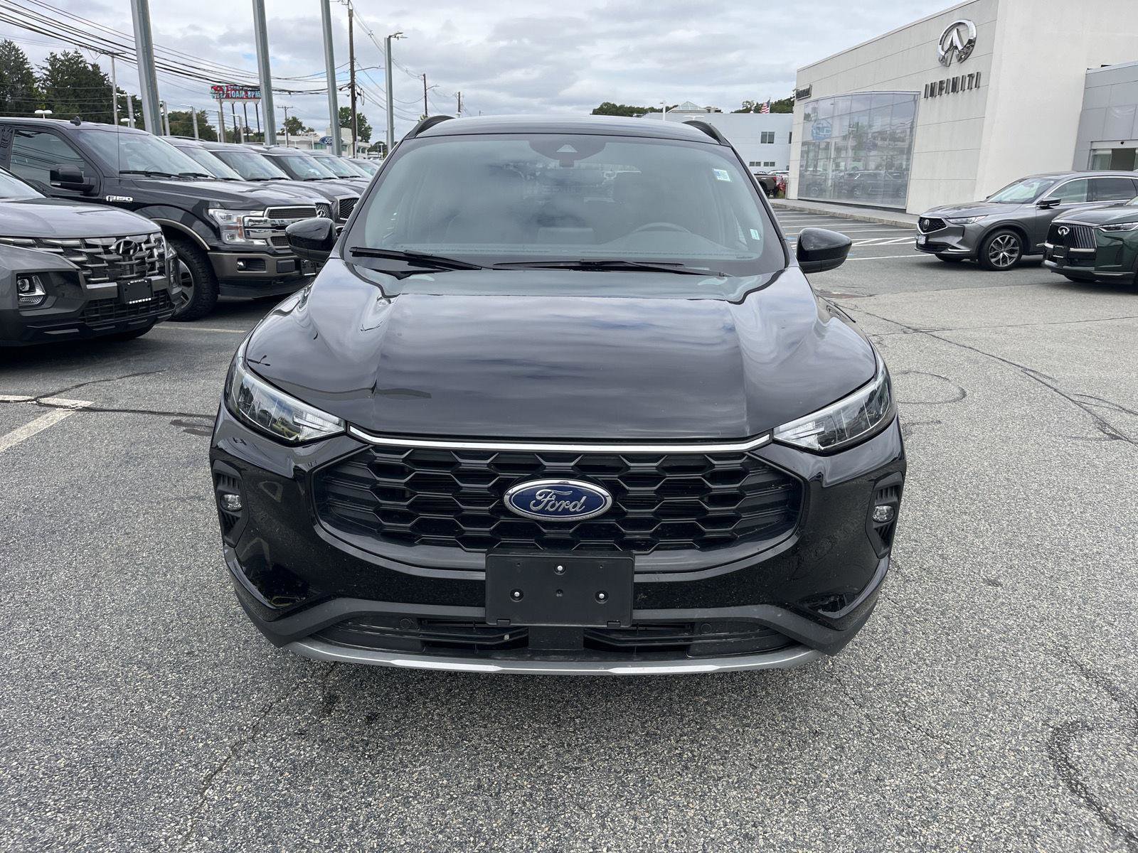 Used 2025 Ford Escape ST-Line Select image 12