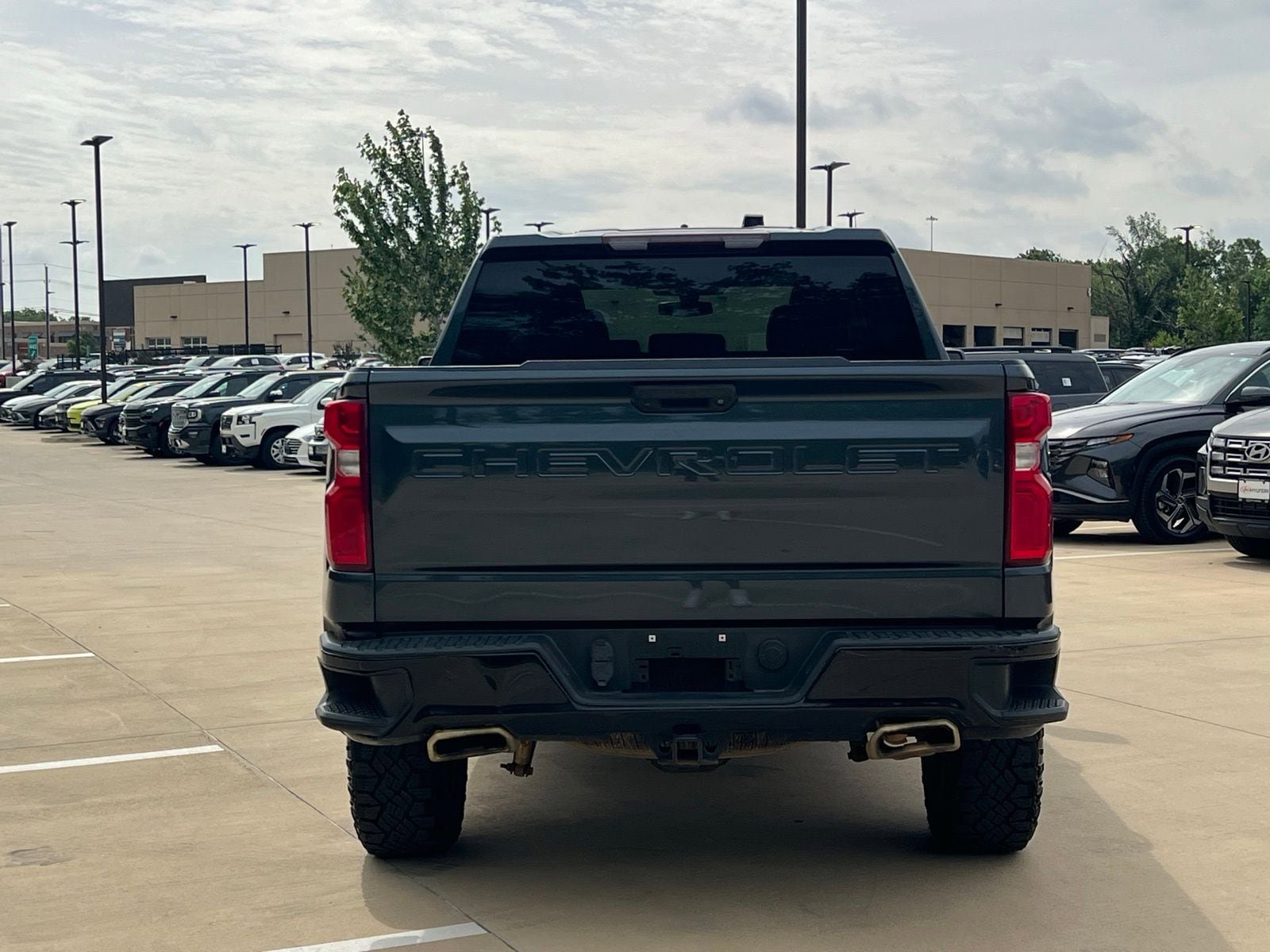 Used 2020 Chevrolet Silverado 1500 Custom Trail Boss AWD/4WD image 11