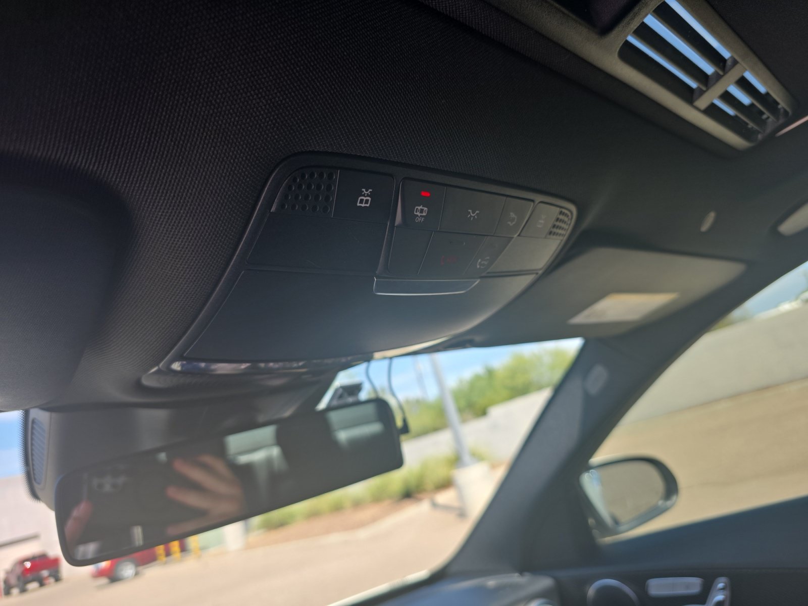 Used 2019 Mercedes-Benz C 300 4MATIC Sedan image 31