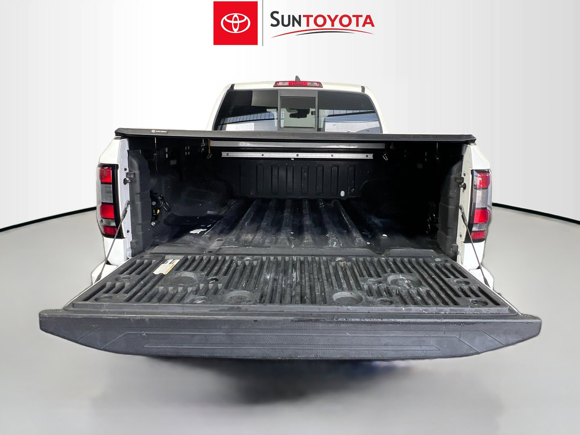 Used 2022 Nissan Frontier Pro-X image 34