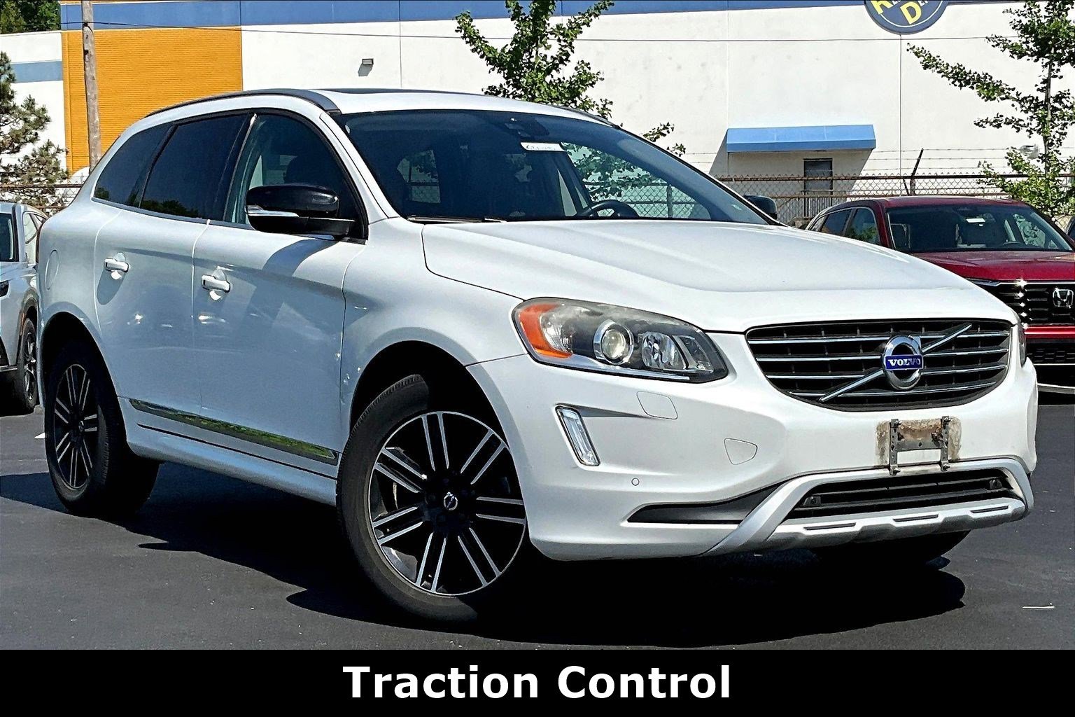 Used 2017 Volvo XC60 T5 Dynamic w/ Preferred Option Package image 2