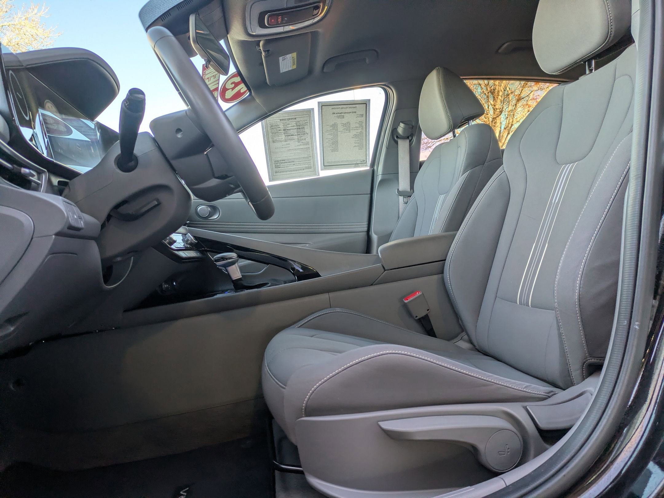 Certified 2023 Hyundai Elantra SEL w/ Convenience Package image 19