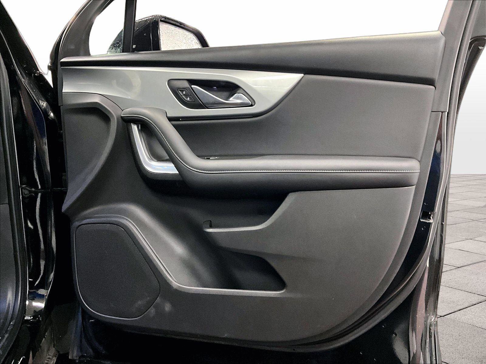 Used 2019 Chevrolet Blazer LT image 23