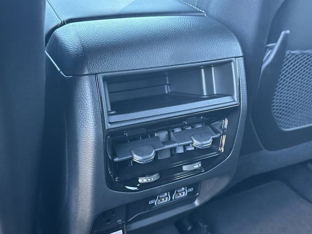 New 2025 Jeep Grand Cherokee Laredo X w/ Luxury Tech Group I image 25