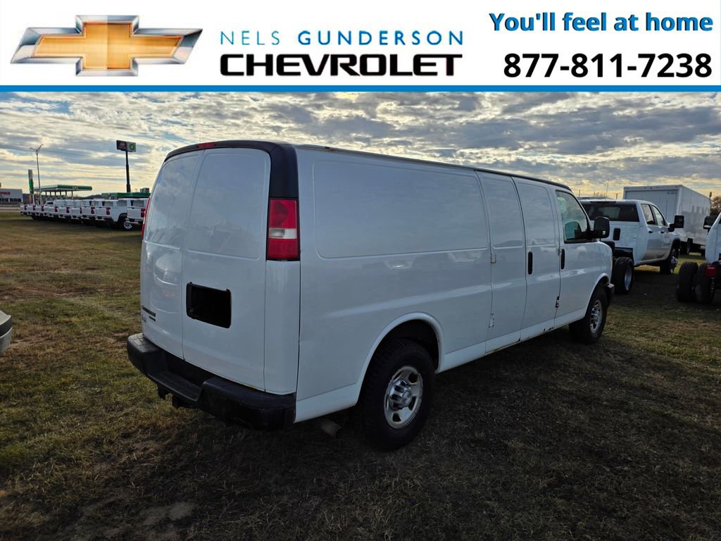 Used 2015 Chevrolet Express 3500 Extended image 5