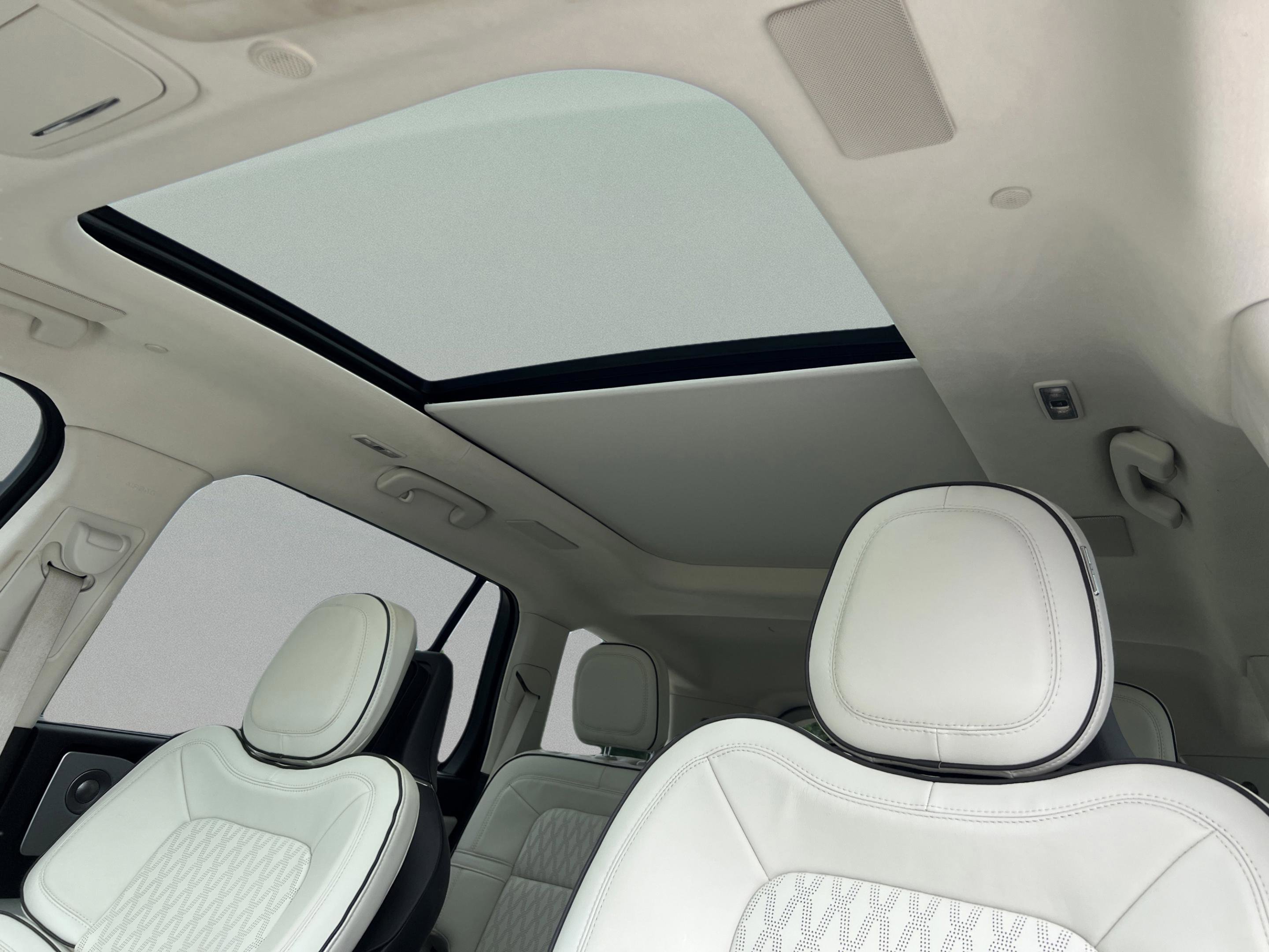 Certified 2023 Lincoln Aviator Black Label w/ Dynamic Handling Package AWD/4WD image 17