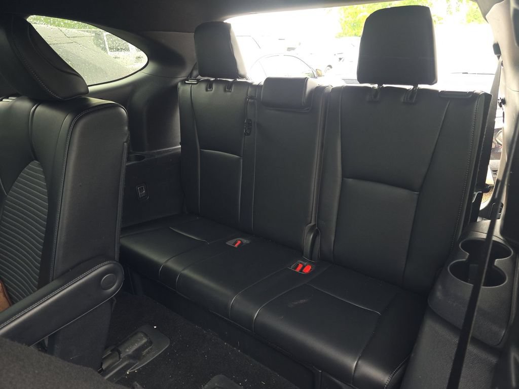 Used 2021 Toyota Highlander XSE AWD/4WD image 6