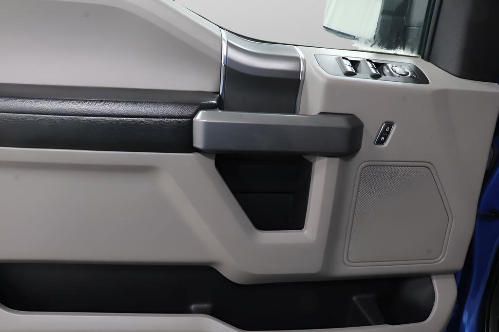 Used 2015 Ford F150 XLT w/ Equipment Group 302A Luxury image 22