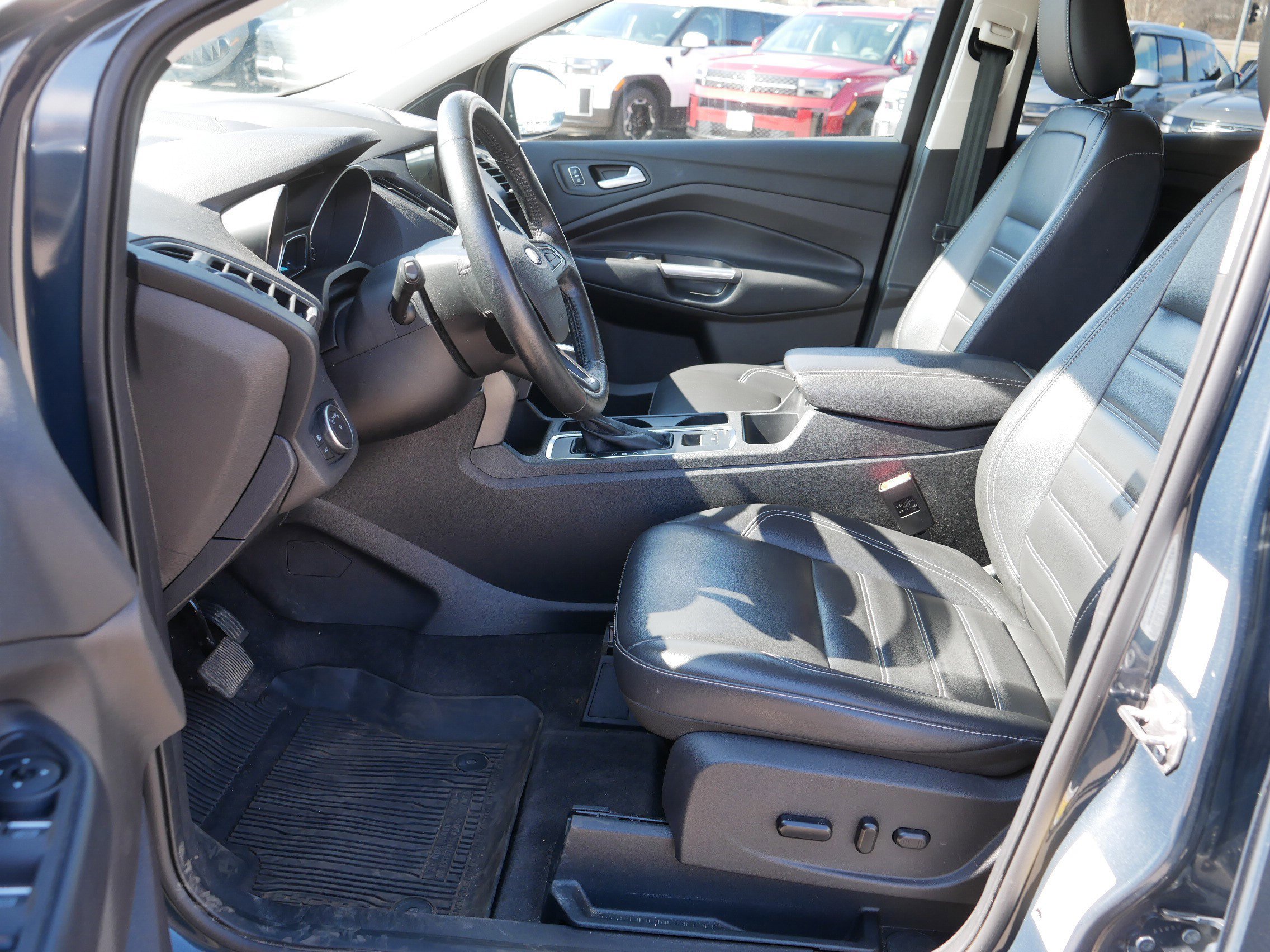 Used 2019 Ford Escape SEL AWD/4WD image 12