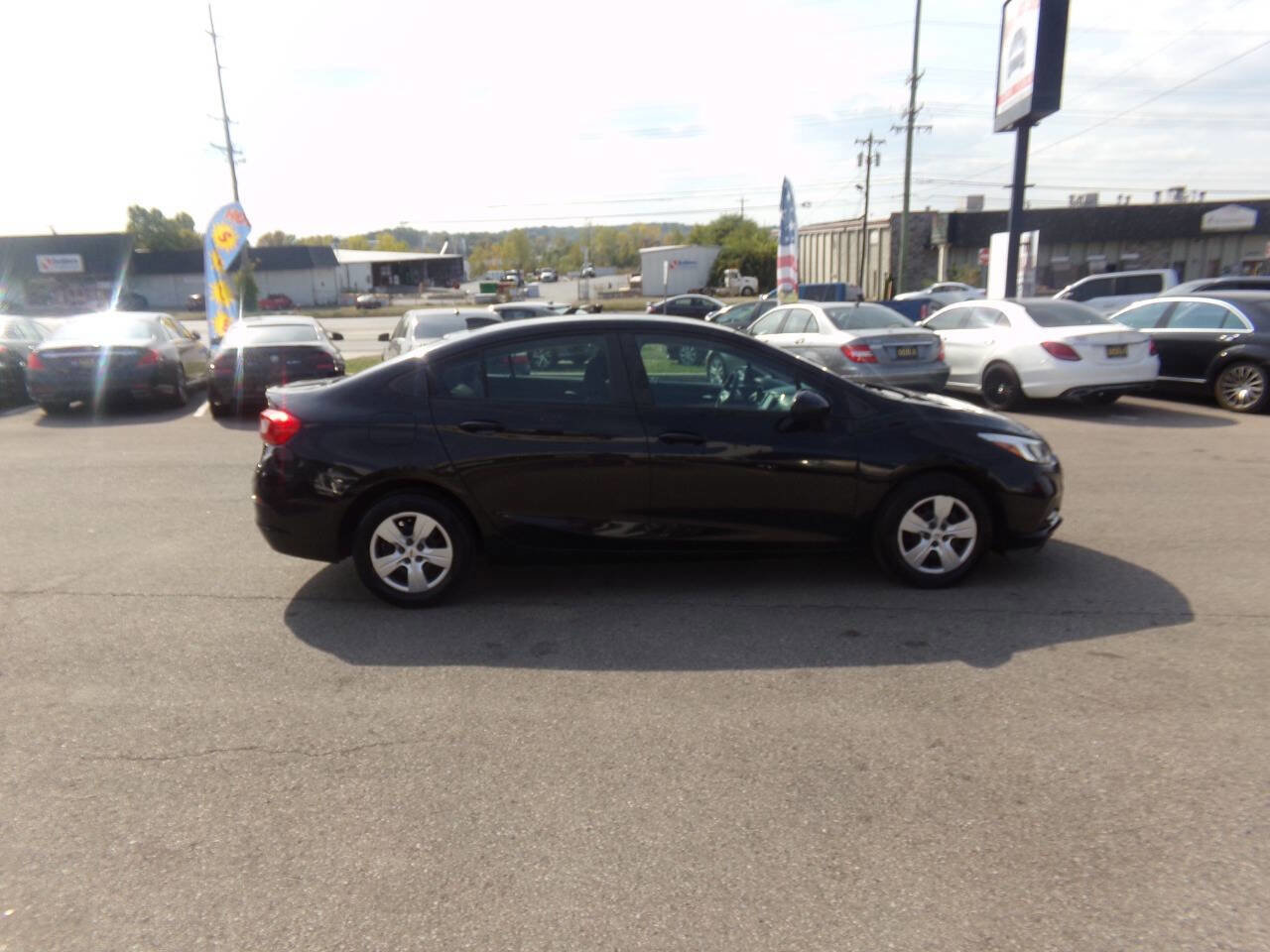 Used 2017 Chevrolet Cruze LS image 5